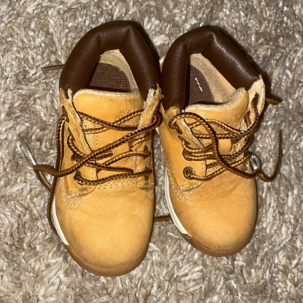 Timberland shoes size 5.5 guc